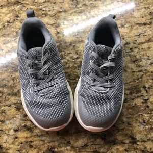 Under Armour ripple toddler boy sneakers in grey!